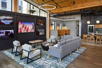 Media lounge